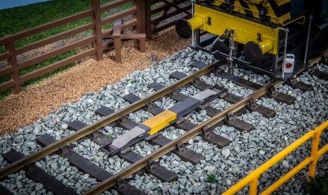 Lineside (O)