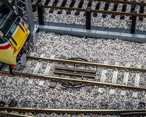 Collection image for: Overhead Line Equipment Accessories (OO)
