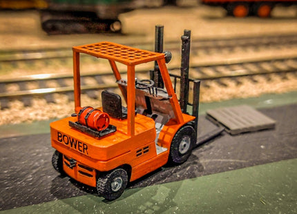 Gas Powered Fork Lift Truck - TT:120 Scale