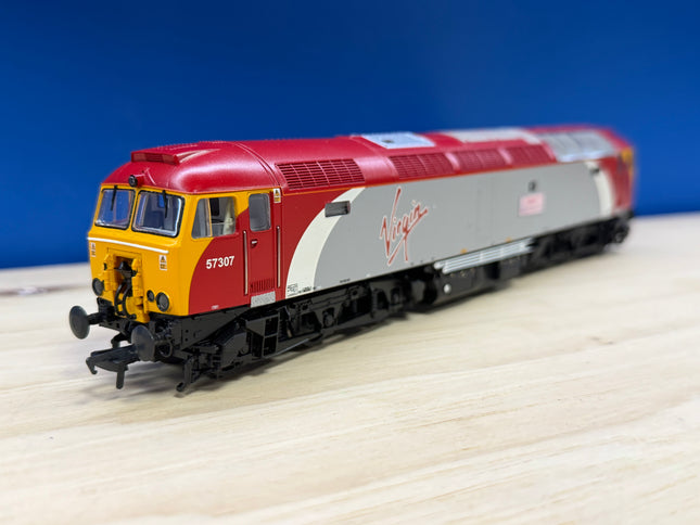 Bachmann 32-760 Class 57/3 Virgin - Lady Penelope Dellner Coupler DCC Ready