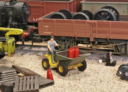 Danny on his Dumper Truck - TT:120 Scale