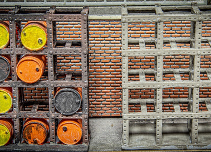 Oil Barrel Racks (with Oil Barrels) - OO Gauge (Pack of 2)