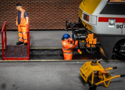 Inspection Pit Walkway - OO Gauge (Pack of 3)