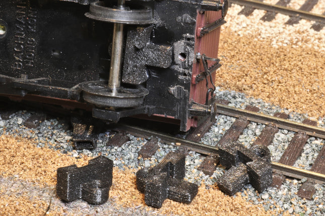 Screw Fit NEM Socket Mounts - OO Gauge (Pack of 10)