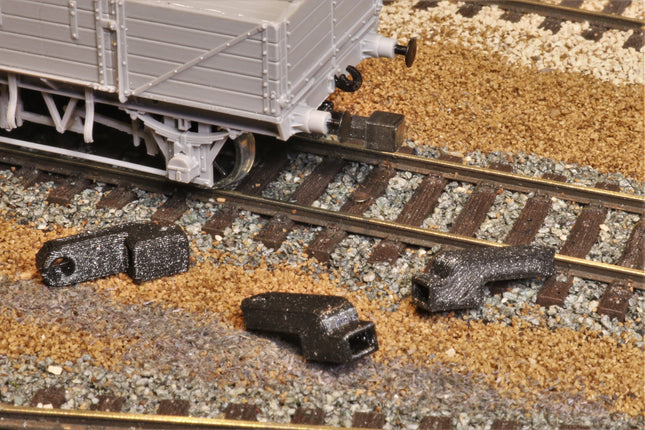Screw Fit NEM Sockets - Long (15mm) - OO Gauge (Pack of 10)