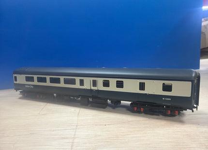 Hornby BR MK2E brake Open Standard Coach (With Lights) R4612A M9496