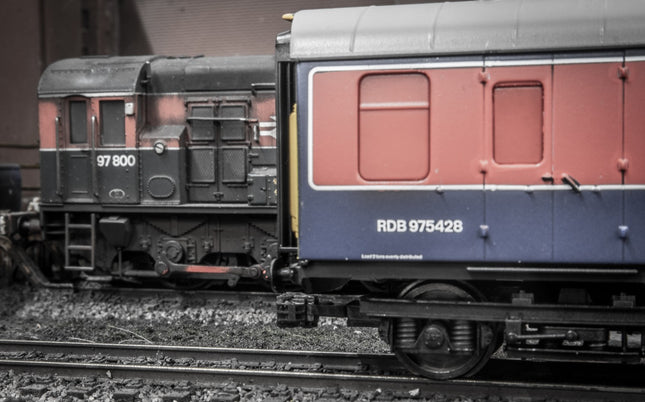 Hunt Magnetic Couplings ELITE **BUCKEYE** - Close NEM Couplings - OO Gauge