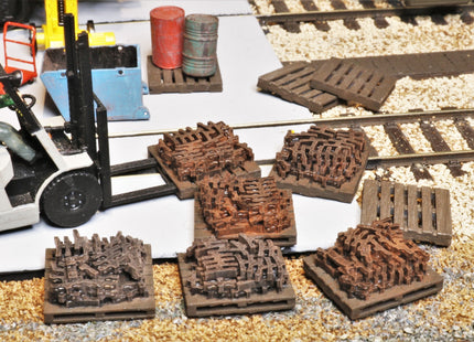 Detailed Pallets with Brake Blocks - OO Gauge (Pack of 6)