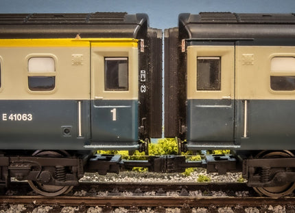 Hunt Magnetic Couplings ELITE **BUCKEYE** - Pack For HST Set With CLIP Couplings - Close - OO Gauge