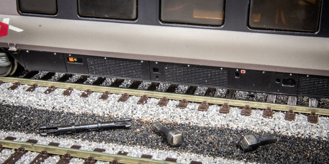 Hunt Magnetic Couplings ELITE - Coupling Pack For Bachmann Class 220/221 "Voyager "- OO Gauge