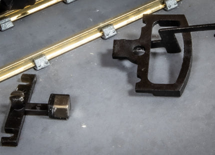 Hunt Magnetic Couplings ELITE - Intermediate Coupling - Couplings for Hornby/Triang Riveted Socket - OO Gauge