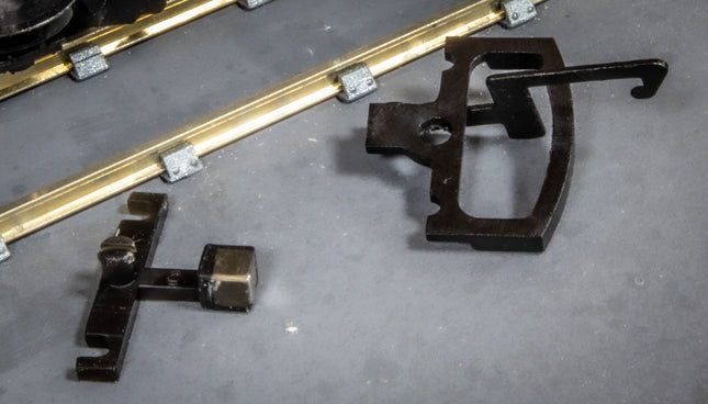 Hunt Magnetic Couplings ELITE - Intermediate Coupling - Couplings for Hornby/Triang Riveted Socket - OO Gauge