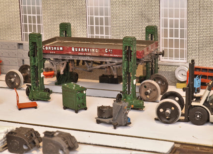 15 Ton Vehicle Lifting Jack Set for Wagons and Carriages - OO Gauge