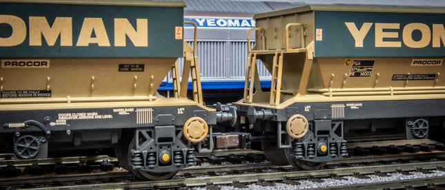 Hunt Magnetic Couplings ELITE - Pivoting Couplings For Hornby/Lima PGA Wagons - OO Gauge