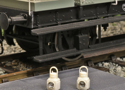 Detailed BR (Western Region) Oil Type Headlamps (kit L12) - WITH CRYSTALS - O Gauge  (Pack of 6)