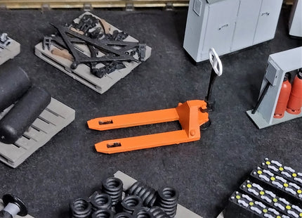 Detailed Pallet Trucks - O Gauge (Pack of 2)
