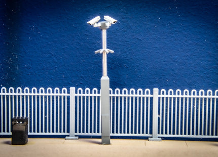CCTV Platform Cameras Painted & Assembled - OO Gauge (Pack Of 10, 4 Post Camera's, 6 Wall Mounted))