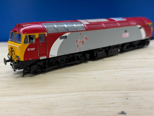 Bachmann 32-760 Class 57/3 Virgin - Lady Penelope Dellner Coupler DCC Ready