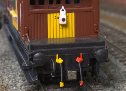 Detailed Brake Pipes for Wagons - Air and Vacuum - OO Gauge (for 2 Wagons) - SET 10