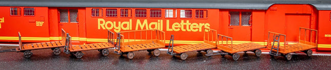 Platform Mail Trolleys - OO Gauge (Pack of 6)