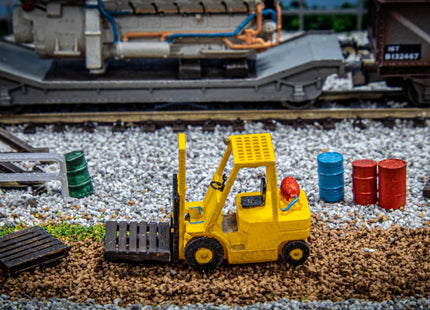 Gas Powered Fork Lift Truck - N Gauge