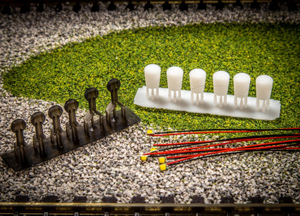 Detailed 1970s Exterior Light Kit - OO Gauge (Pack of 6)
