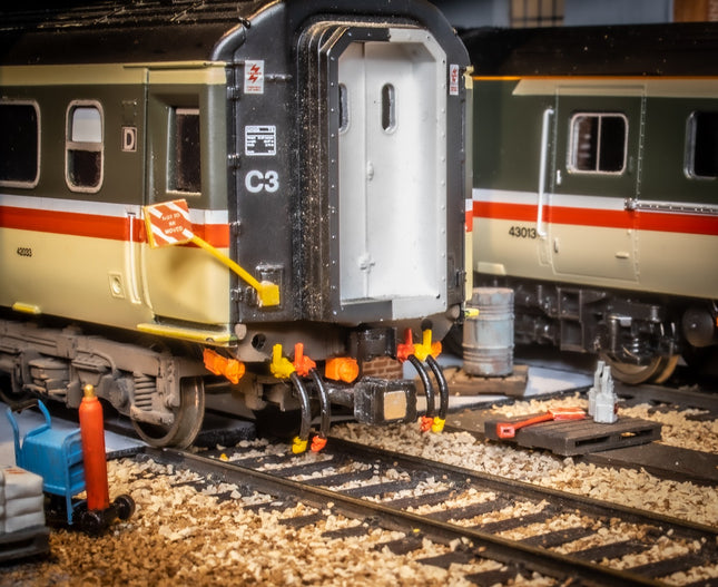 Detailed Pipes and Connectors for HST Coaches - OO Gauge (Pack for 2 Coaches) - SET 19