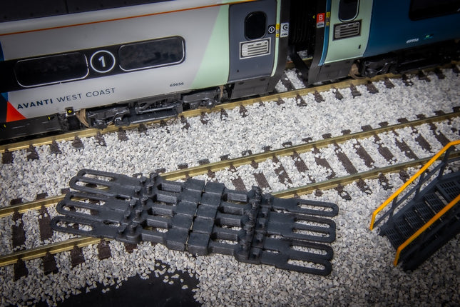 Hunt Magnetic Couplings ELITE - Set To Fit Hornby Pendolino Class 390 Coaches (5 Coaches - 10 Couplings)