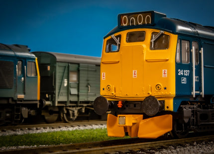 Hunt Magnetic Close Couplings ELITE - Snow Ploughs for Bachmann Class 25 - OO Gauge (1 Pair) - Unpainted (MP1)