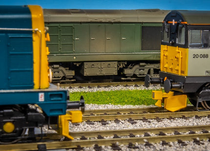 Hunt Magnetic Close Couplings ELITE - Snow Ploughs for Bachmann Class 20 - OO Gauge (1 Pair) - Unpainted (MP2)