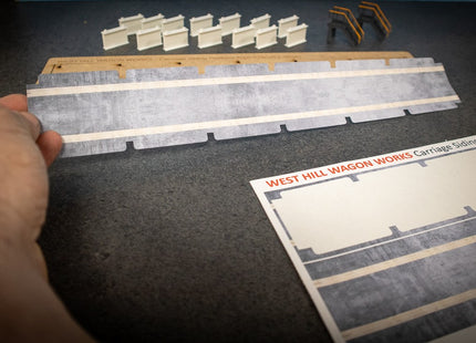 Slateford Carriage Siding Maintenance Platform Kit (62cm) Including Steps - OO Gauge