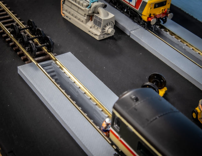 Workshop Inspection Long Pit (250mm kit) - N Gauge