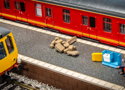 Paper Wrapped Parcels - N Gauge (Pack of 15)