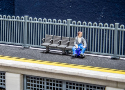 Modern Image Platform Seats - N Gauge (Pack of 4)