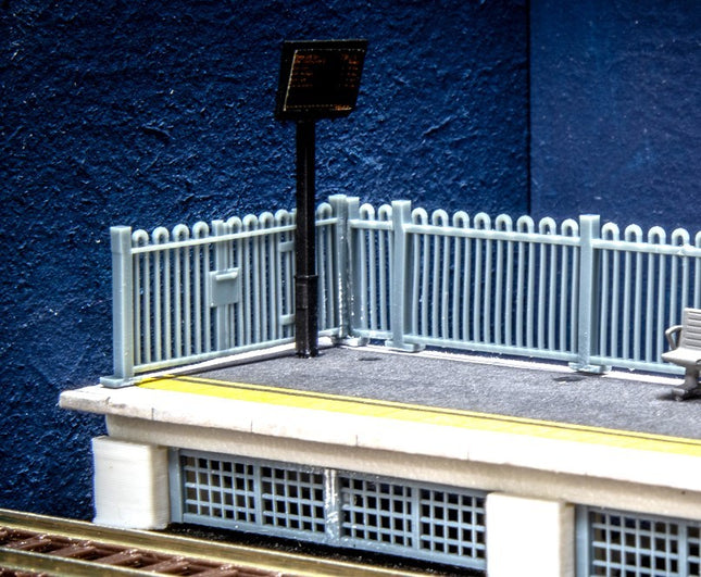 Platform Information Screens - N Gauge (Pack of 4)