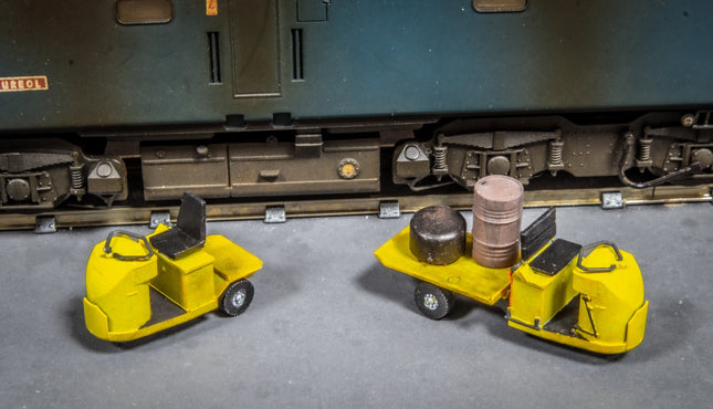 Workshop Electric Tugs - OO Gauge (Pack of 2)