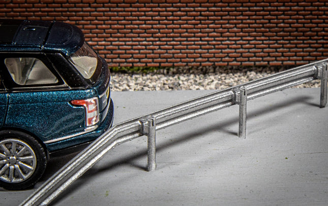 Detailed Armco Crash Barrier Set - OO Gauge