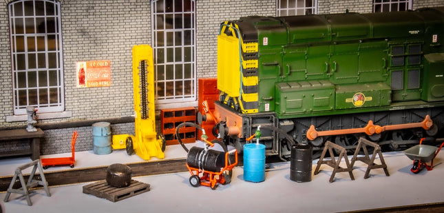 Barrel on Workshop Trolley Set - OO Gauge