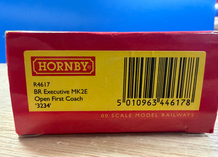 Hornby BR Executive MK2E Open First Coach R4617 3534