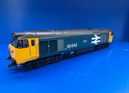 Hornby BR Blue Class 50 ‘Triumph’ No.50042 DCC Ready. (1031)
