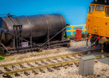 Depot Fuel-Oil Storage Tank (OO Gauge)