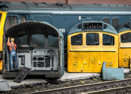 Scrap Class 25 Cab - OO Gauge (without Gangway Doors - 3 Big Windows)
