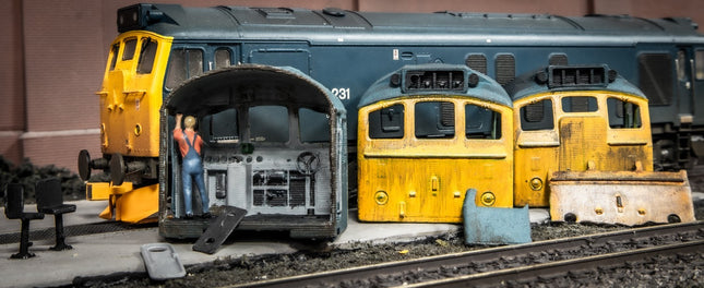 Scrap Class 25 Cab - OO Gauge (without Gangway Doors - 3 Big Windows)