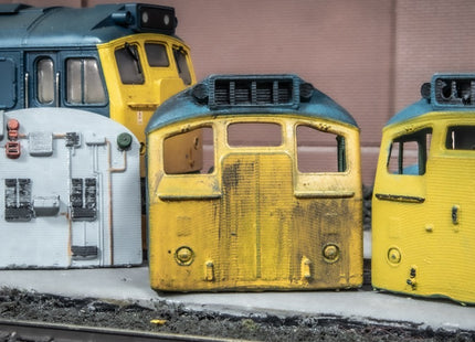 Scrap Class 25 Cab - OO Gauge (without Gangway Doors - 3 Big Windows)