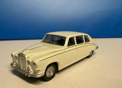 OO Gauge - Daimler DS420 Old English White - Oxford 1/76 Scale