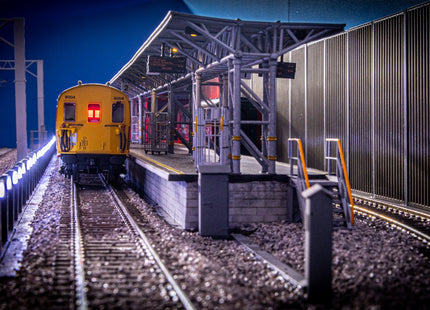 Bristol Parkway Royal Mail Depot and Platform Kit - OO Gauge