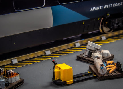 Electric Type Pallet Trucks - OO Gauge (Pack of 2)