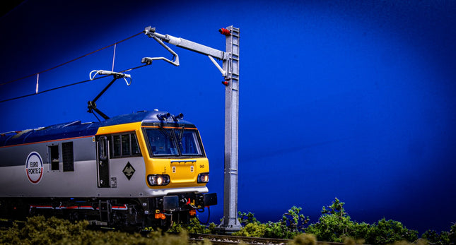 E3-4 - SERIES 1 - Single Insulated Cantilever (Outer SIC) With Magnetic Registration Arms - (OO Gauge)