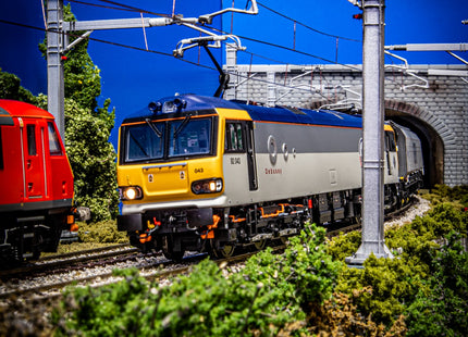 E3-8 - SERIES 1 - Single Insulated Cantilever (Outer SIC) With Magnetic Registration Arms - Pack of 5 - (OO Gauge)