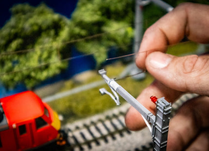 E3-12 - SERIES 1 - Single Insulated Cantilever (Outer SIC) With Magnetic Registration Arms - Pack of 10 - (OO Gauge)